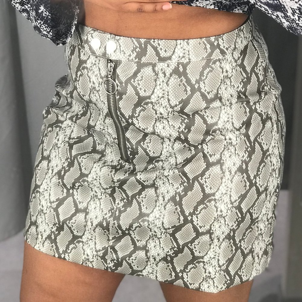 H&M | Snake Skin Skirt